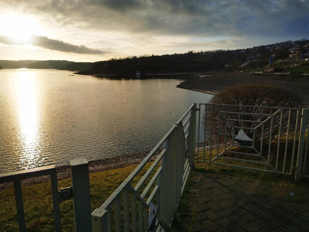 Ferienhaus Mit Riesen Garten, Drei Terrassen, Toller Aussicht Am Waldrand, Auch Als Monteur-Wohnung Hemer Eksteriør bilde